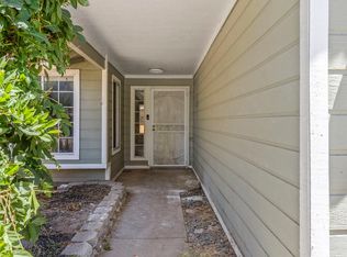 1517 Hackett Rd, Ceres, CA 95307