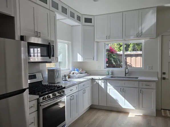 4485A California Ave #A, Long Beach, CA 90807