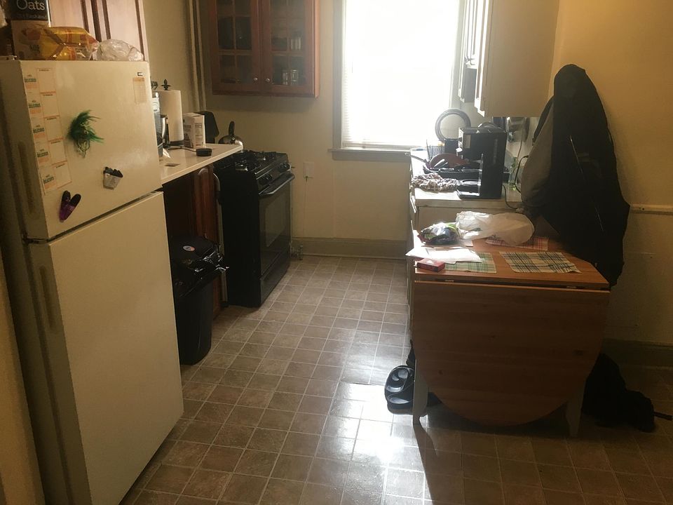 1st image of 1146 S 12th St Floor 2