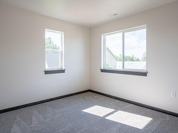 4th image of 2938 W Babcock St Unit A