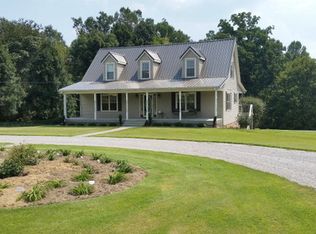 836 Step Rock Hill Rd, Cookeville, TN 38501