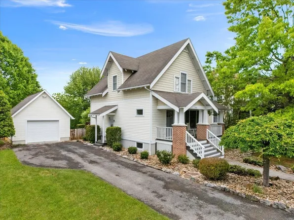 1508 Poplar Ridge Cir, Blacksburg, VA 24060