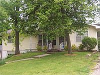 2nd image of 1313 Benton Ave