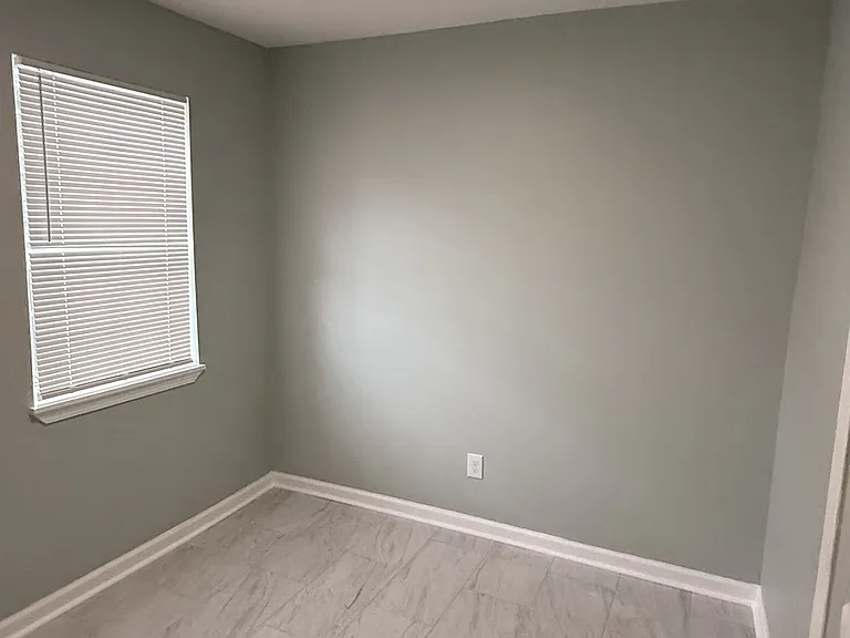 755 Pendleton St — Photo 6