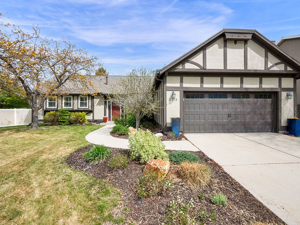 1st image of 2373 Glacier View Dr
