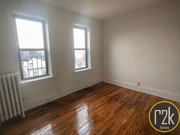 5th image of 7006 Woodside Ave APT 3F