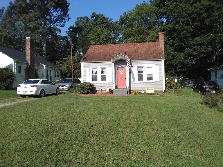 804 Englewood St — Photo 8