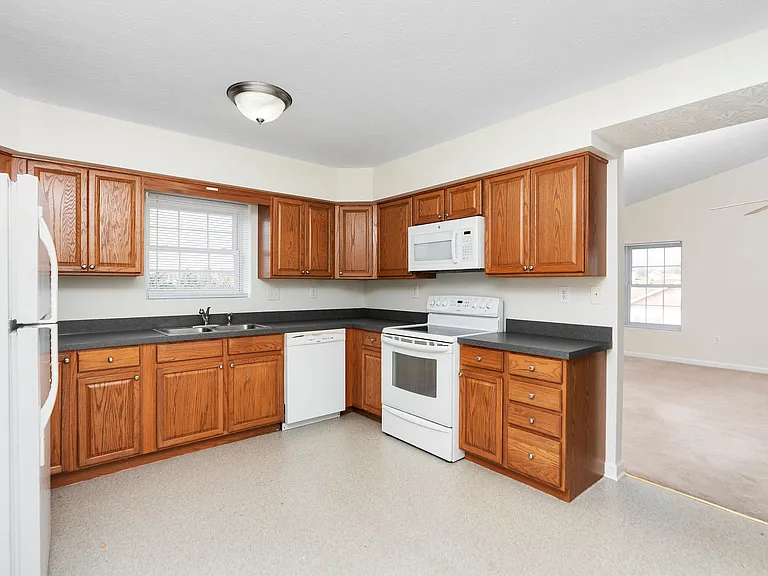 8 Rosette Ln #202 — Photo 12