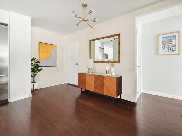166 East 63rd Street 6J image 9 of 10