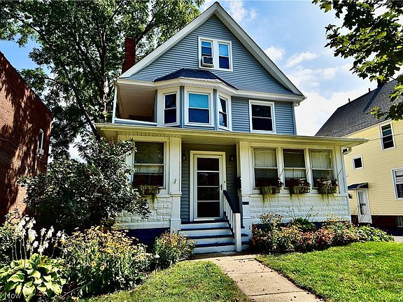 2nd image of 1433 Spring Garden Ave