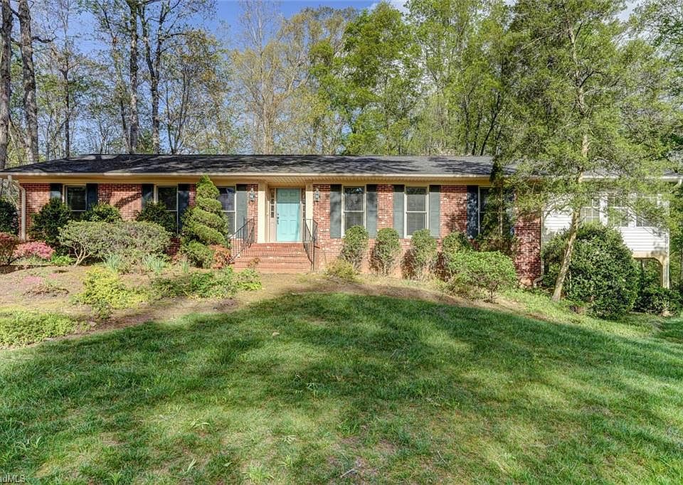 1st image of 2112 Meadowbrook Ter