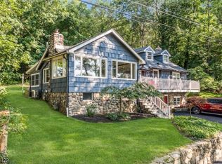 25 Longview Rd, Sparta, NJ 07871