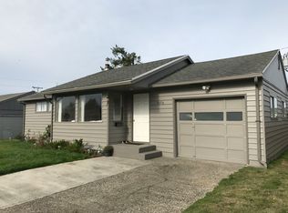 1076 Flanagan Ave, Coos Bay, OR