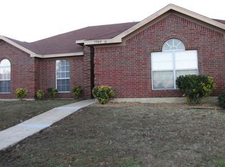 7900 Rattlers Ct, Arlington, TX 76002