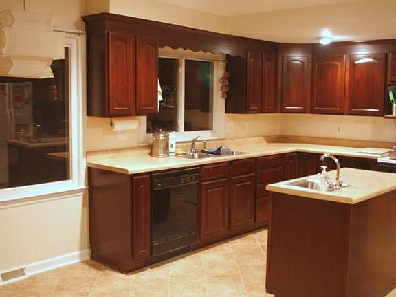 Kitchen has new cabinets