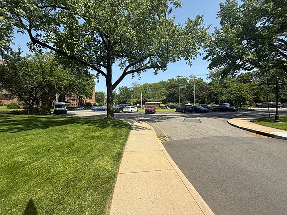 3rd image of 2329 Hudson Ter APT A15