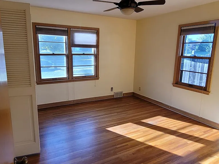 6015 Elliot Ave — Photo 18
