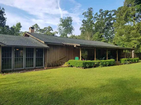 933 County Road 2131, Burkeville, TX 75932