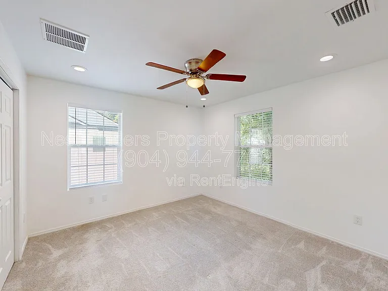 2220 Flesher Ave — Photo 14