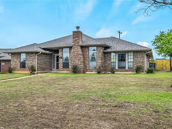 2nd image of 609 Redwood Cir