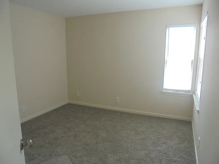 1454 Walnut Hill Ave — Photo 23