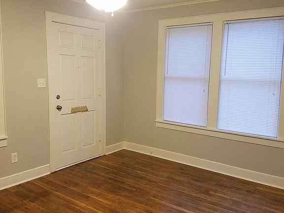 2nd image of 231 Kings Hwy
