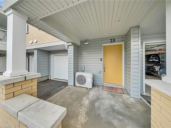 3rd image of 23 Valencia Ave