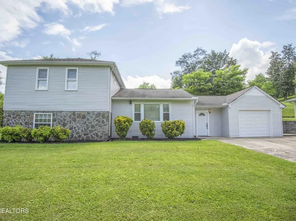 9103 Happy Ln, Oak Ridge, TN 37830