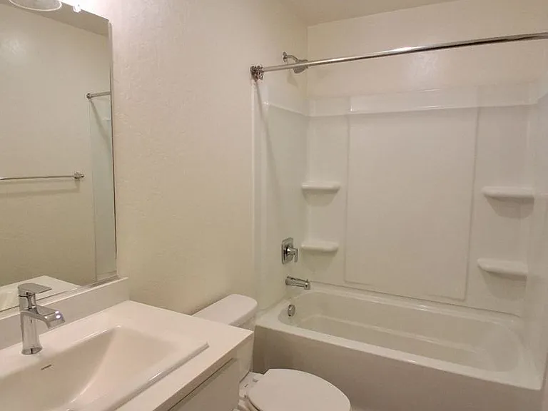 1646 Concord Ave — Photo 18
