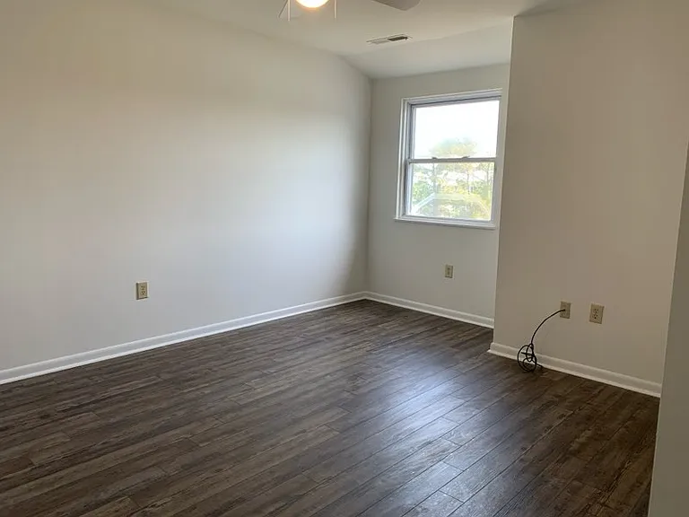2nd Upstairs bedroom