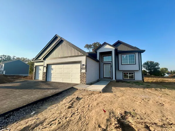 6668 Granby St, North Branch, MN 55056