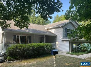 325 Forest Ridge Dr, Scottsville, VA 24590