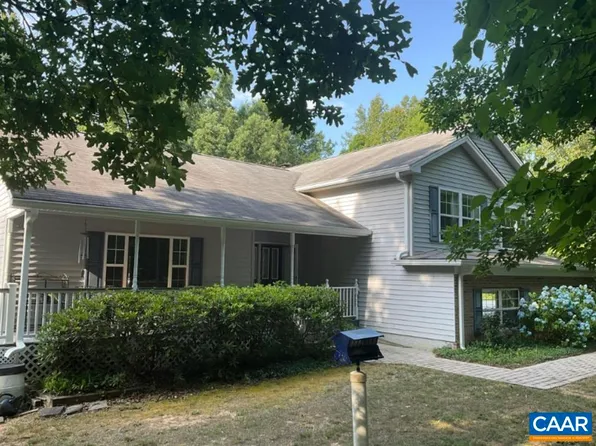 325 Forest Ridge Dr, Scottsville, VA 24590