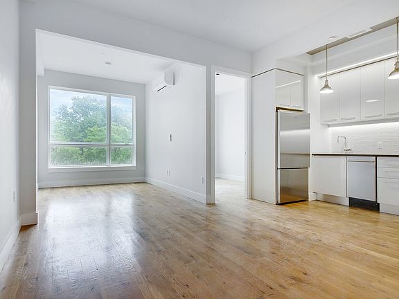 4th image of 410 Lexington Ave APT 3A