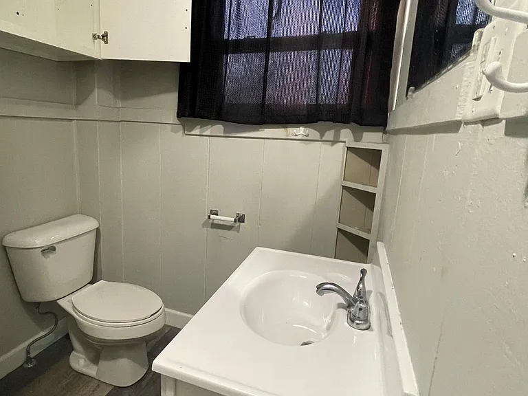 310 Mary Ave — Photo 8