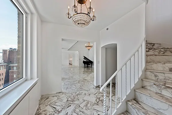 Rented by Nest Seekers International | media 22