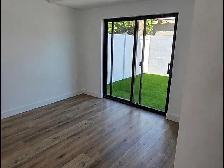 6130 Hazeltine Ave #3 — Photo 6