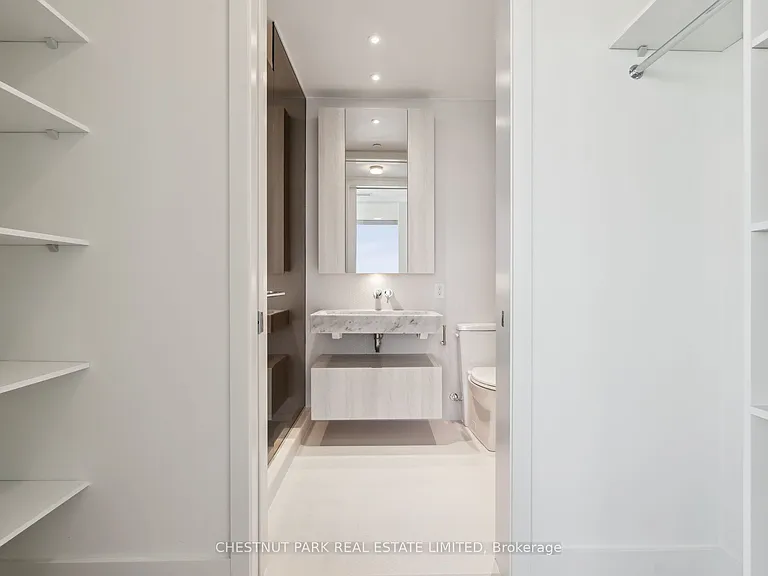 11 Yorkville Ave #4302 — Photo 19