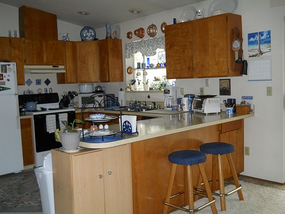 4th image of 7601 143rd St NW