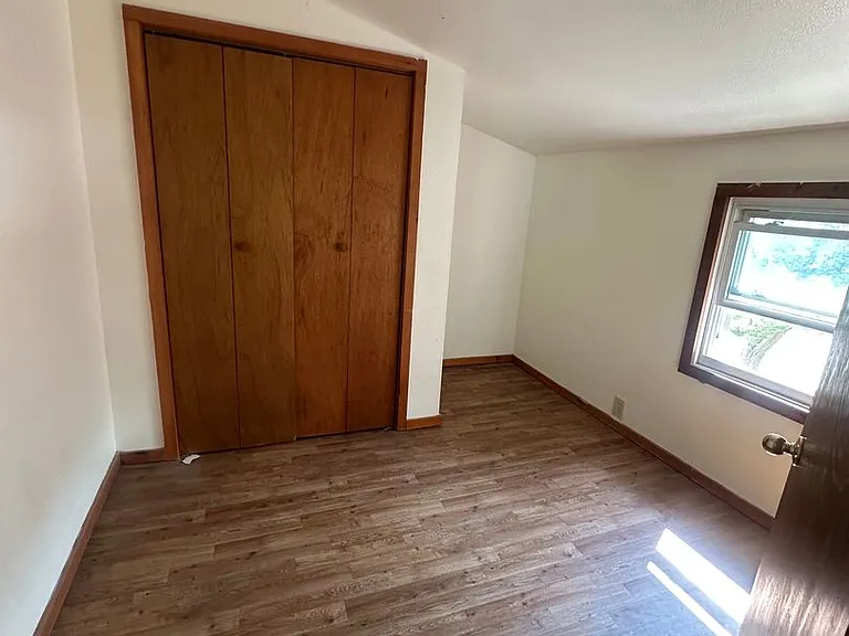202 N Lincoln St — Photo 6