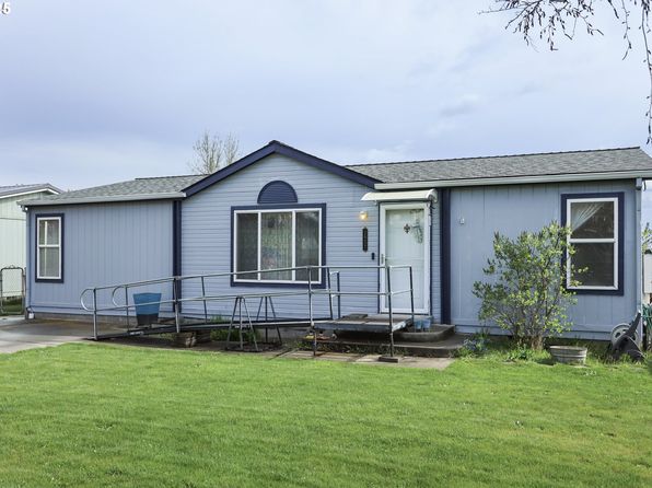 2957 W 10th St, The Dalles, OR 97058