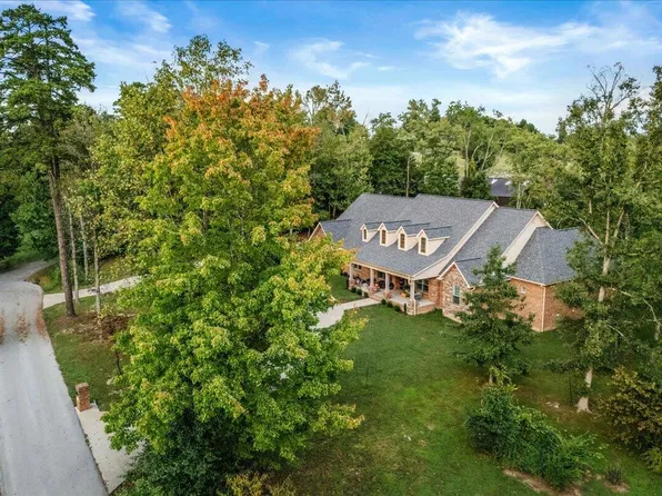 306 Combs Cir, London, KY 40744