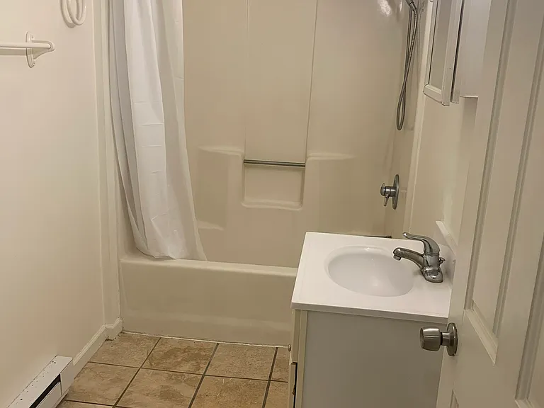 1145 Hillside Dr — Photo 12