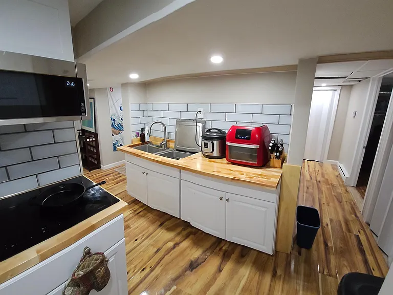 40 Pleasant St — Photo 19