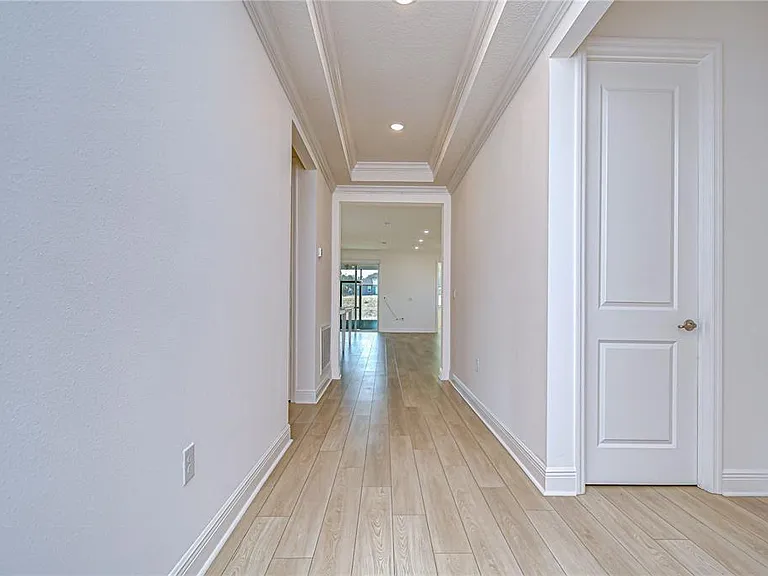 10027 Dolphin Gull Cir — Photo 13