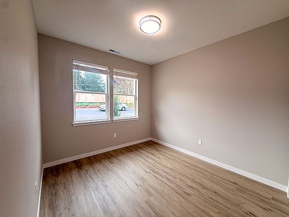 5th image of 5534-5564 Skyline Rd S #5550