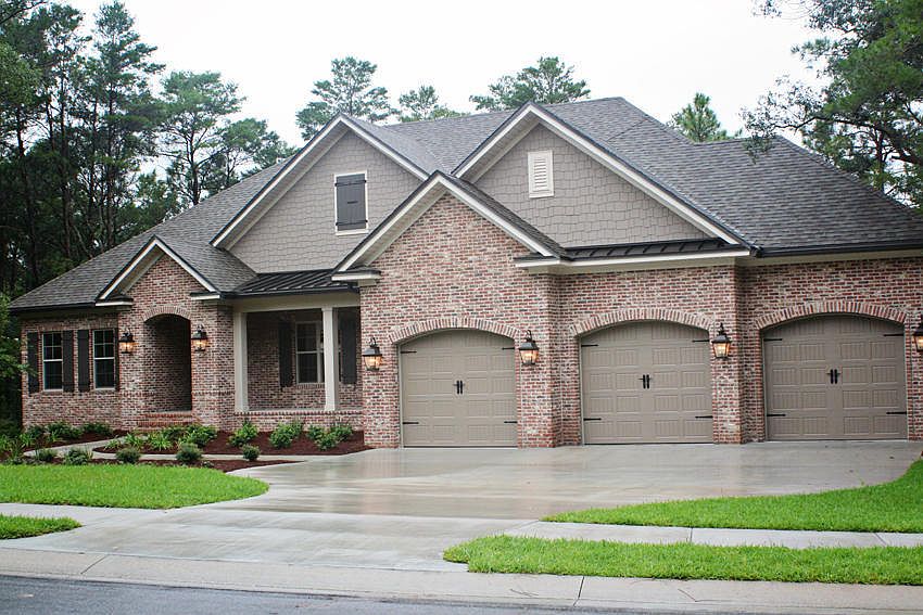 1st image of 205 Biltmore Way