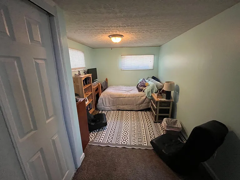 615 Parkside Dr — Photo 25