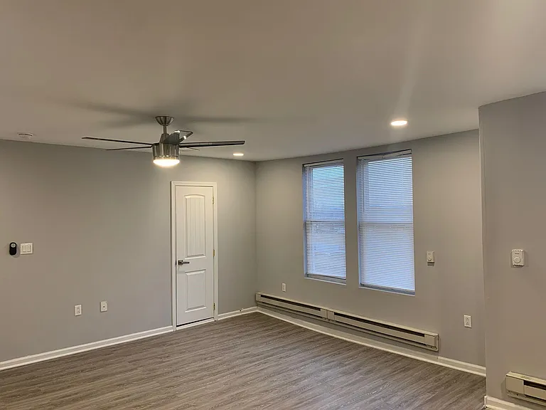 6002 N 17th St #304 — Photo 11