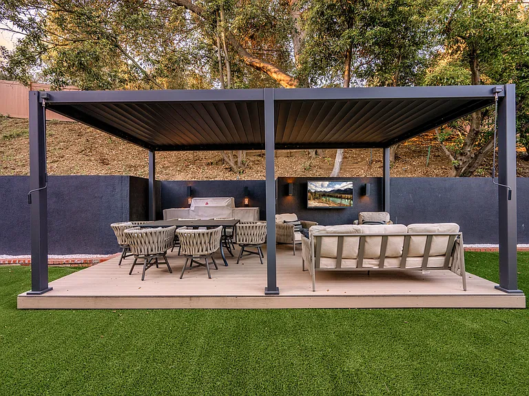 3100 Coldwater Canyon Ave — Photo 103